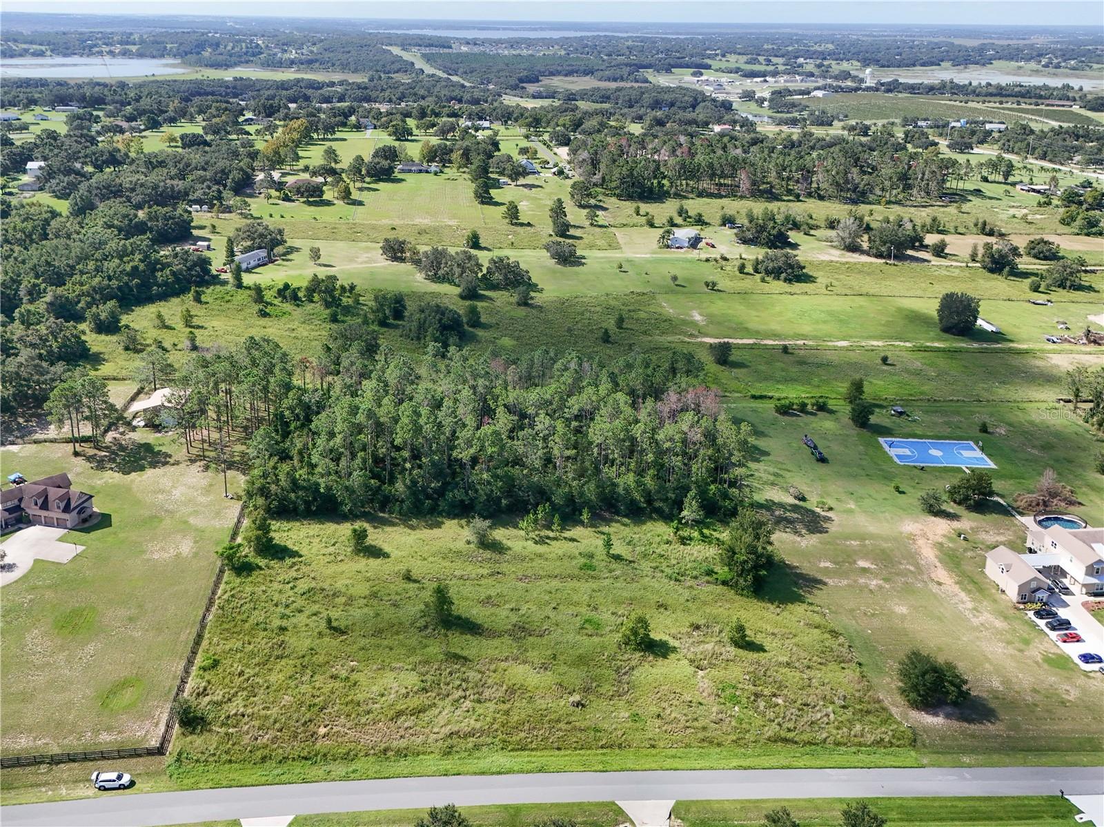 Image 5 of 27 For Sonoma Ridge Lane