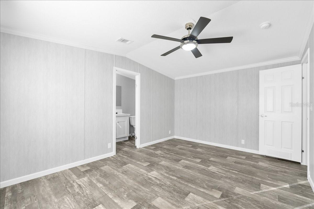 Image 20 of 34 For 9404 Loras Street