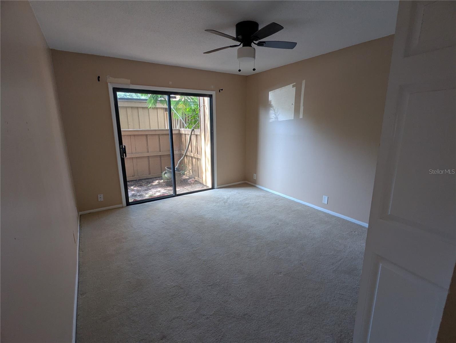 Image 12 of 31 For 222 Crown Oaks Way 0