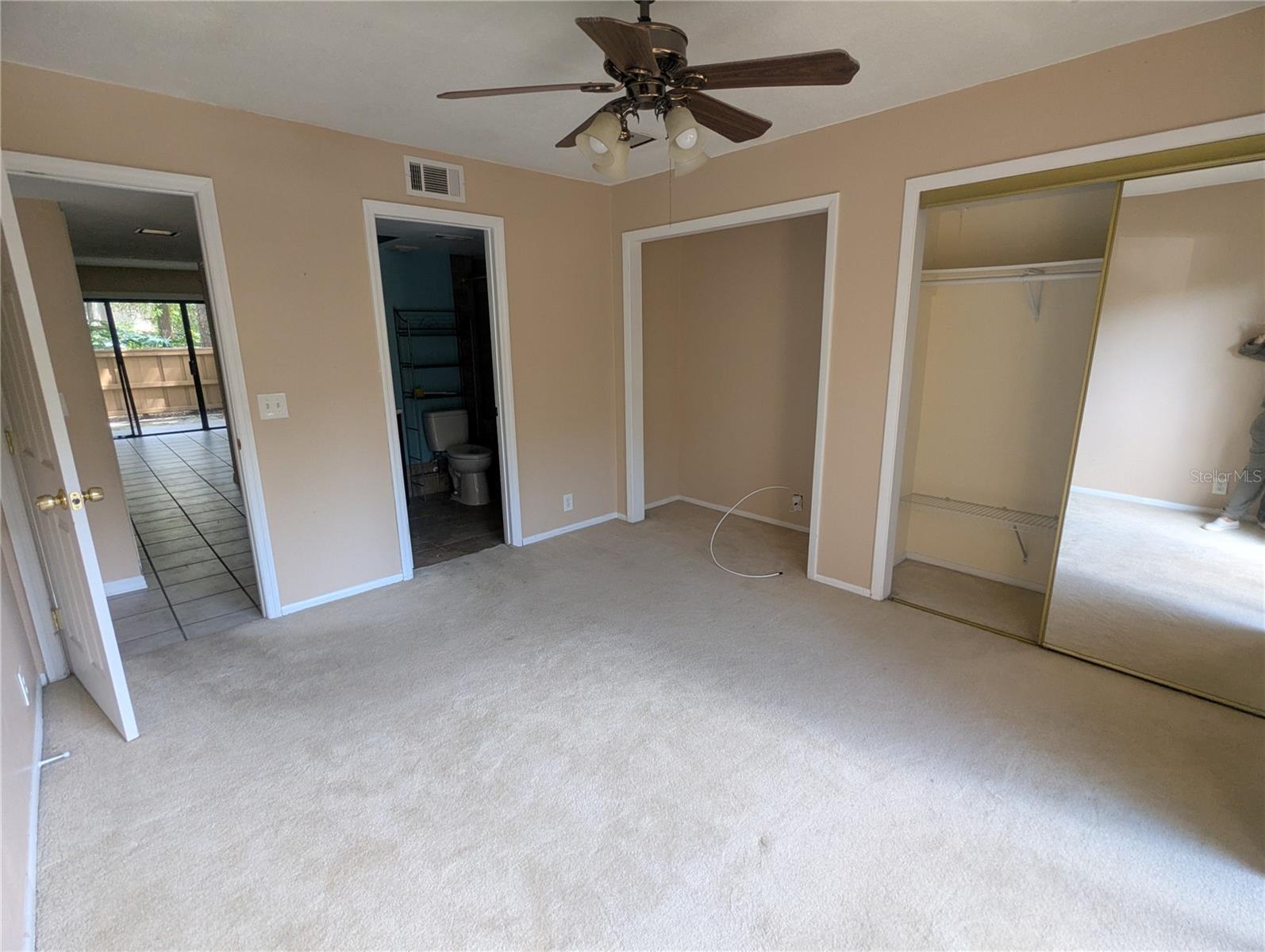 Image 13 of 31 For 222 Crown Oaks Way 0