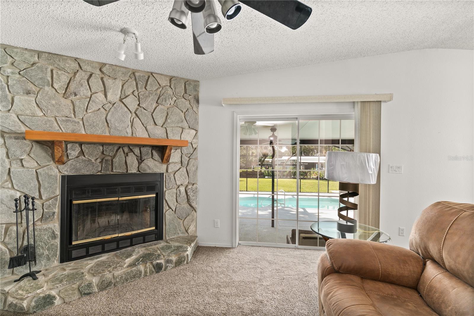 Image 17 of 51 For 35247 Harbor Shores Road