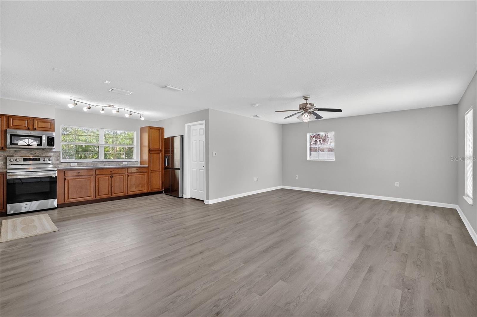 Image 3 of 23 For 705 Mike Avenue