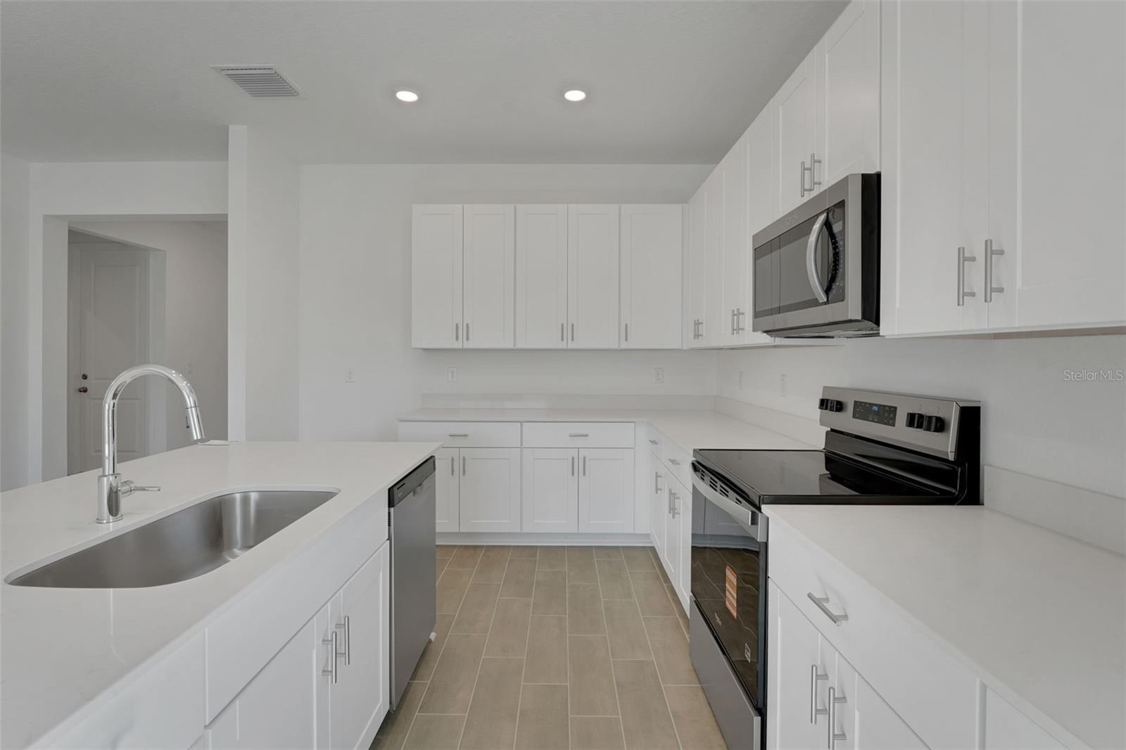 Image 12 of 34 For 260 Meredith Boulevard