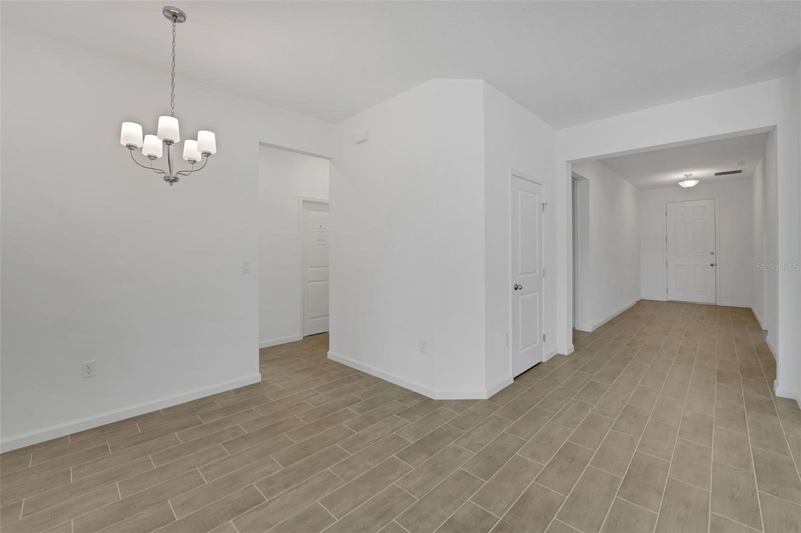 Image 19 of 34 For 260 Meredith Boulevard