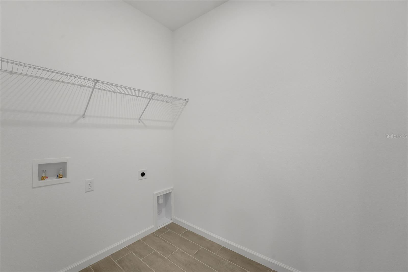 Image 30 of 34 For 260 Meredith Boulevard