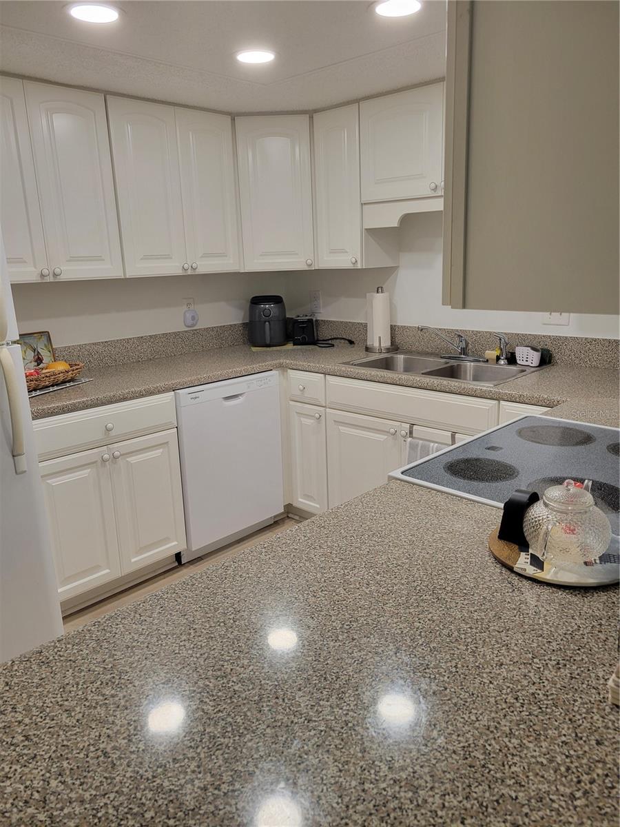 Image 6 of 28 For 727 Midway Drive A