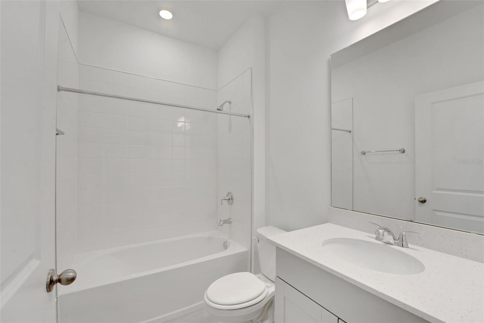 Image 23 of 31 For 264 Meredith Boulevard