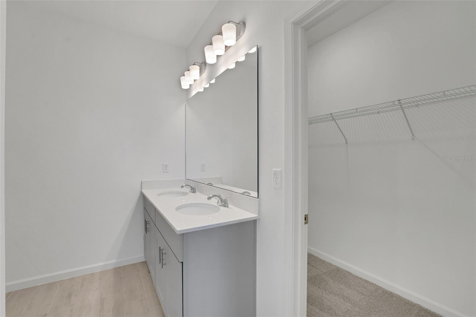 Image 24 of 31 For 264 Meredith Boulevard