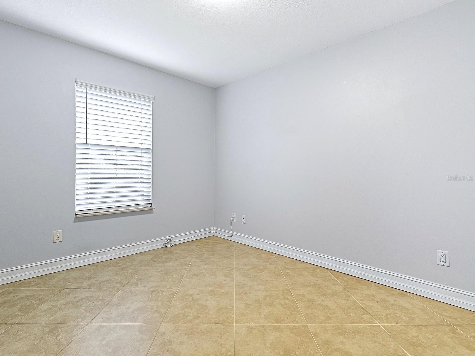 Image 18 of 23 For 523 Carambola Avenue