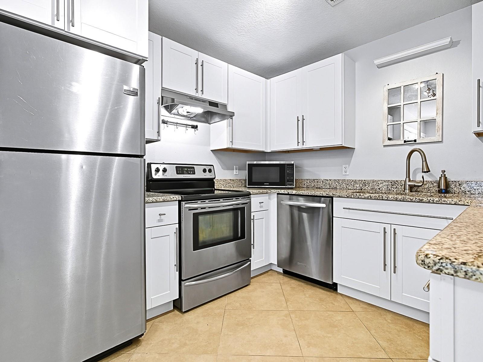 Image 7 of 23 For 523 Carambola Avenue