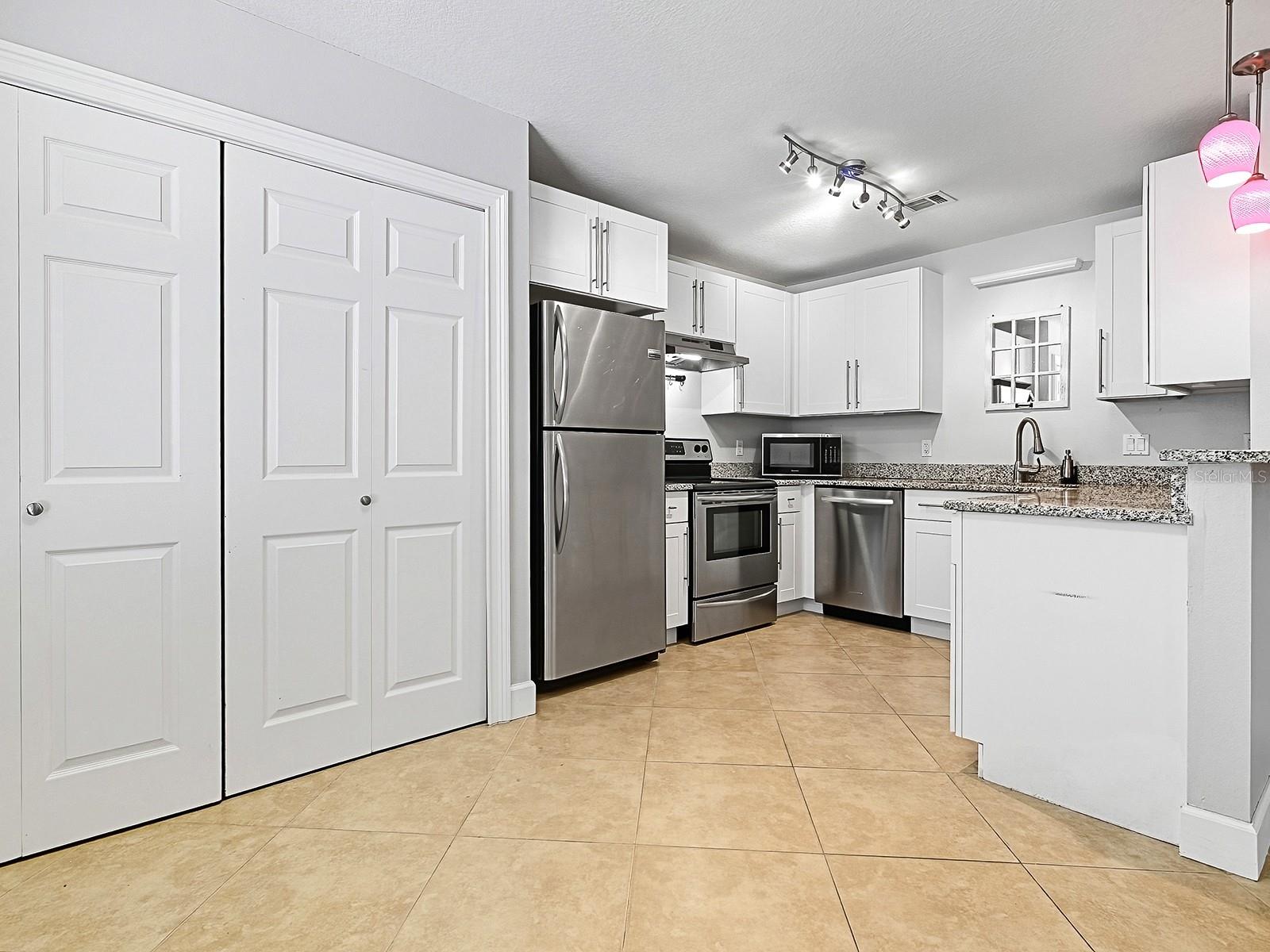 Image 9 of 23 For 523 Carambola Avenue