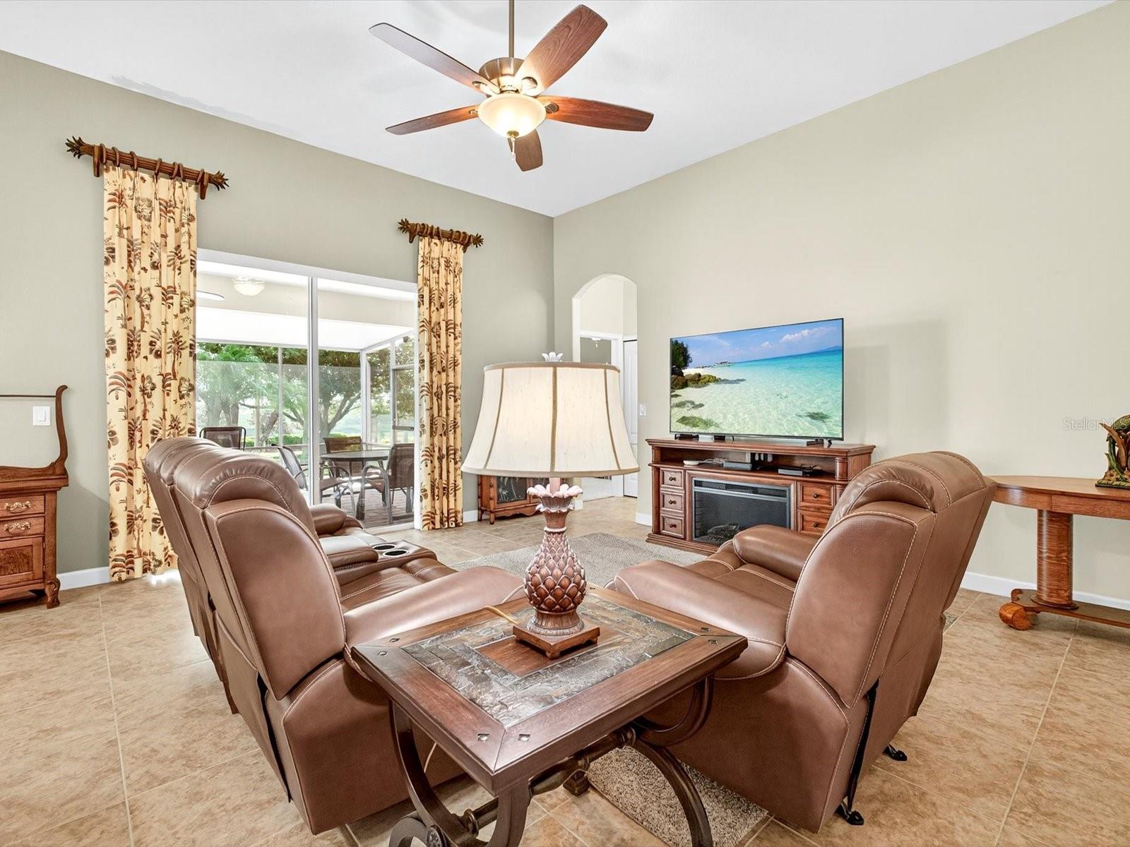 Image 15 of 65 For 3795 Sanibel Street
