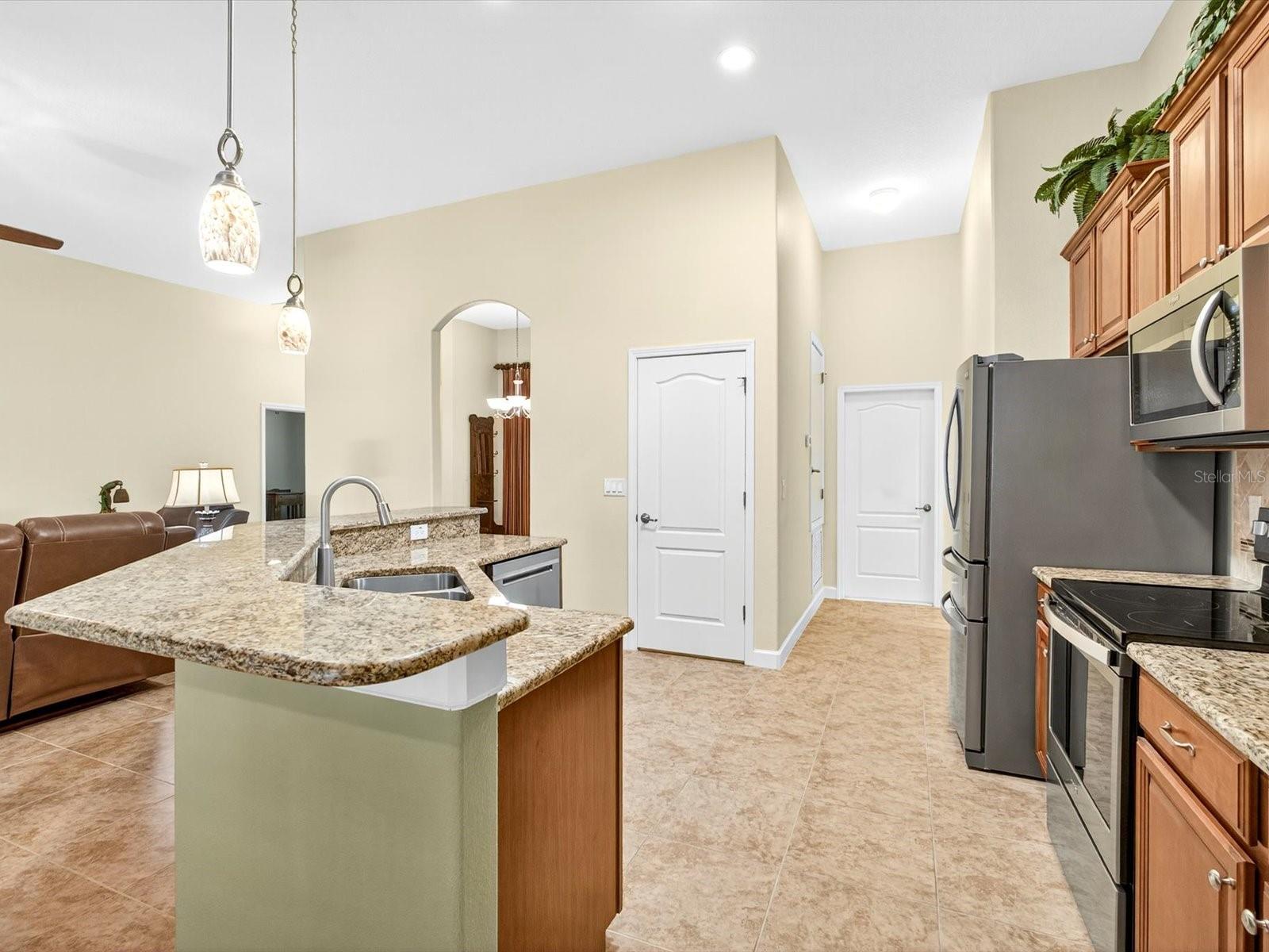 Image 17 of 65 For 3795 Sanibel Street