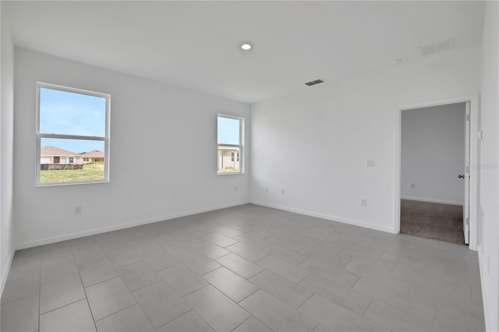 Image 9 of 11 For 272 Meredith Boulevard