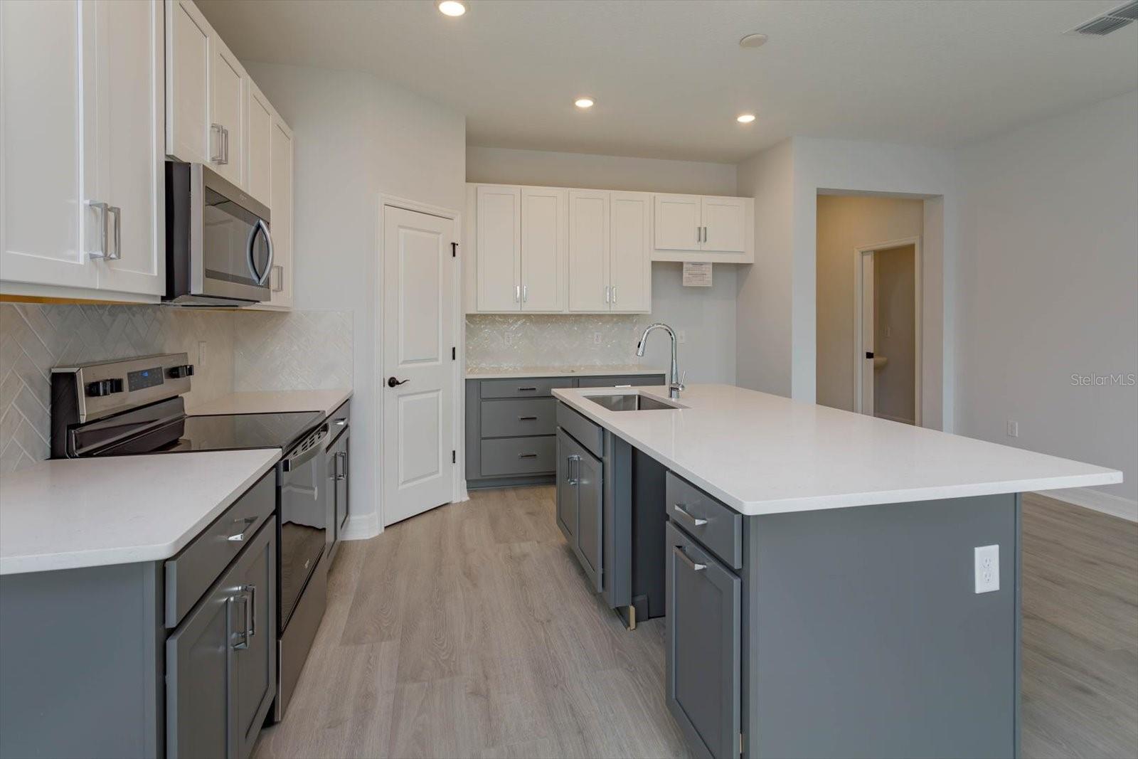 Image 4 of 13 For 244 Meredith Boulevard