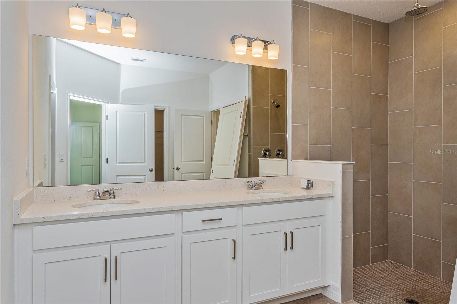 Image 11 of 18 For 240 Meredith Boulevard