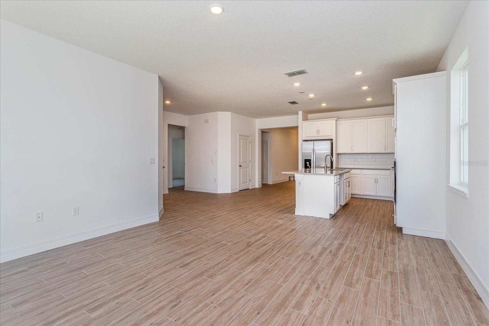 Image 8 of 18 For 240 Meredith Boulevard