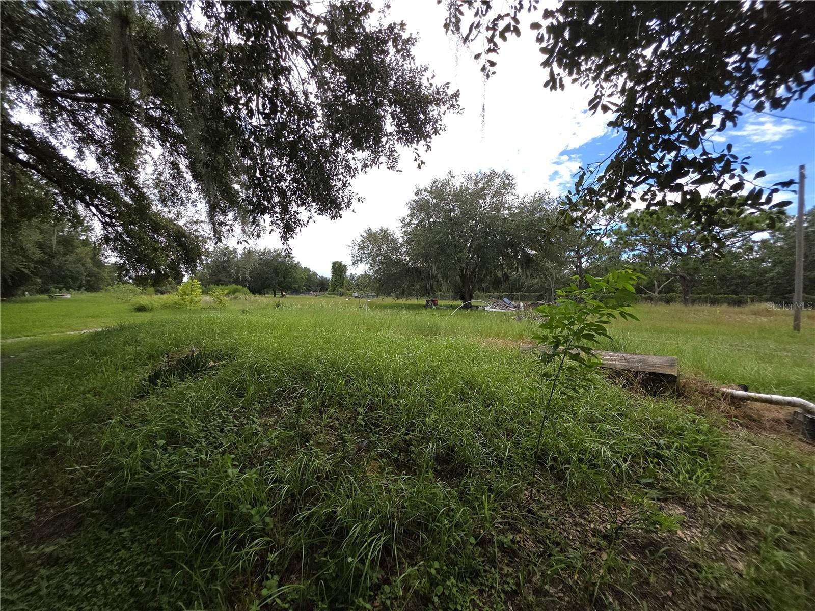 Image 3 of 9 For 11672 State Road 60 E