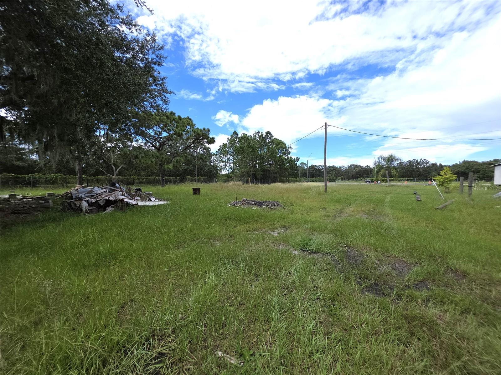 Image 6 of 9 For 11672 State Road 60 E