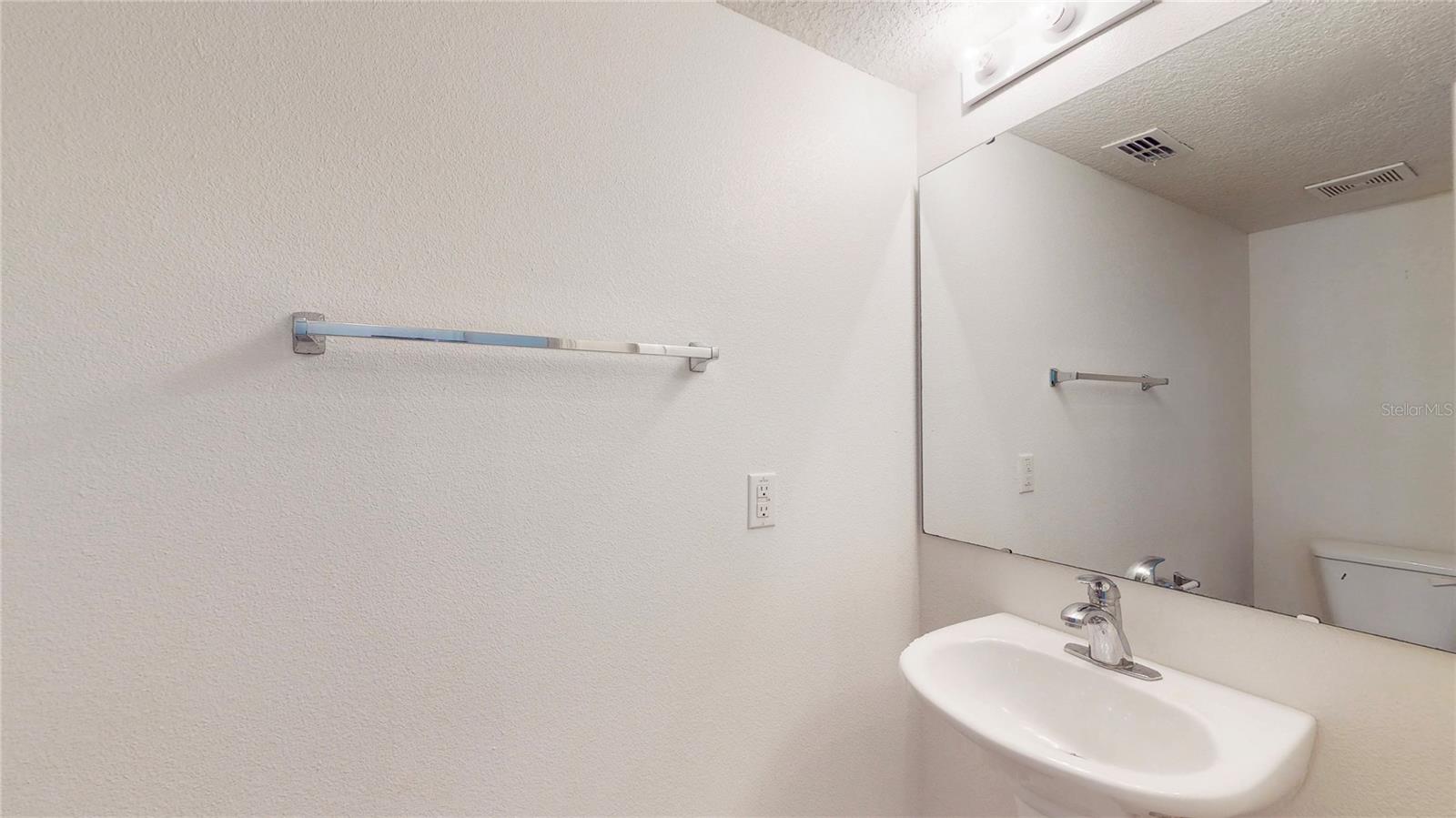 Image 23 of 46 For 15519 Willet Court