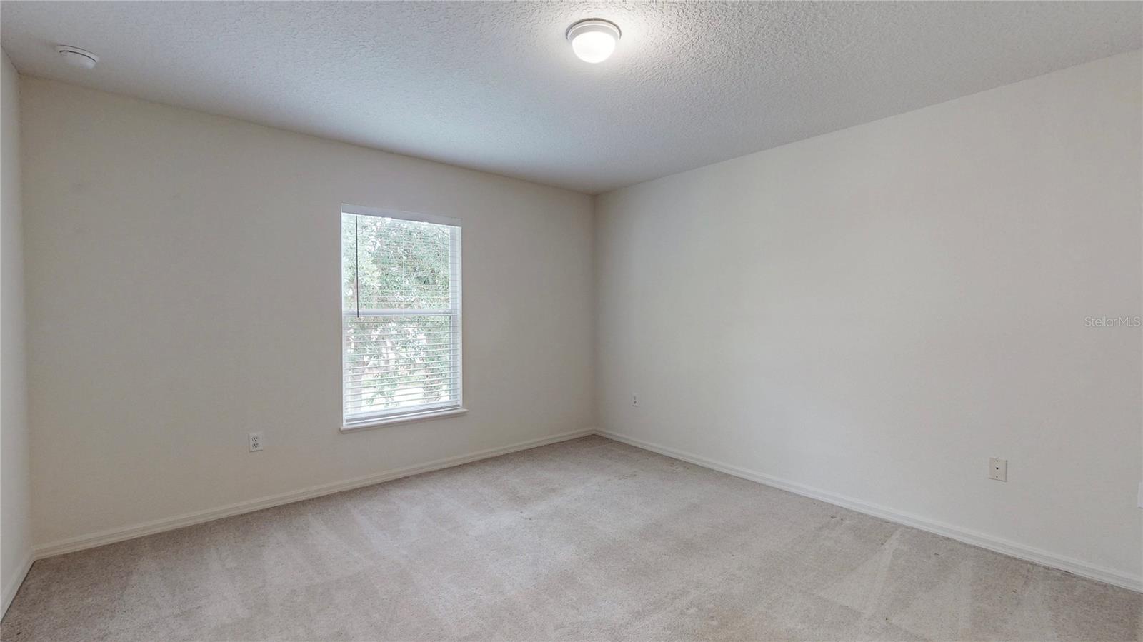 Image 31 of 46 For 15519 Willet Court