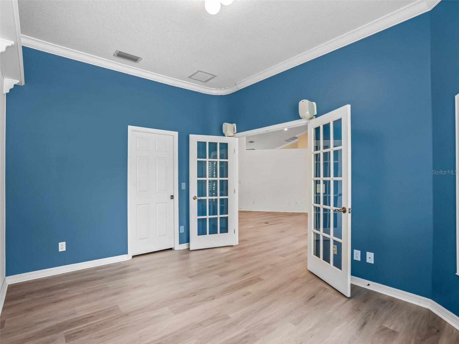 Image 12 of 52 For 39640 Harbor Hills Boulevard