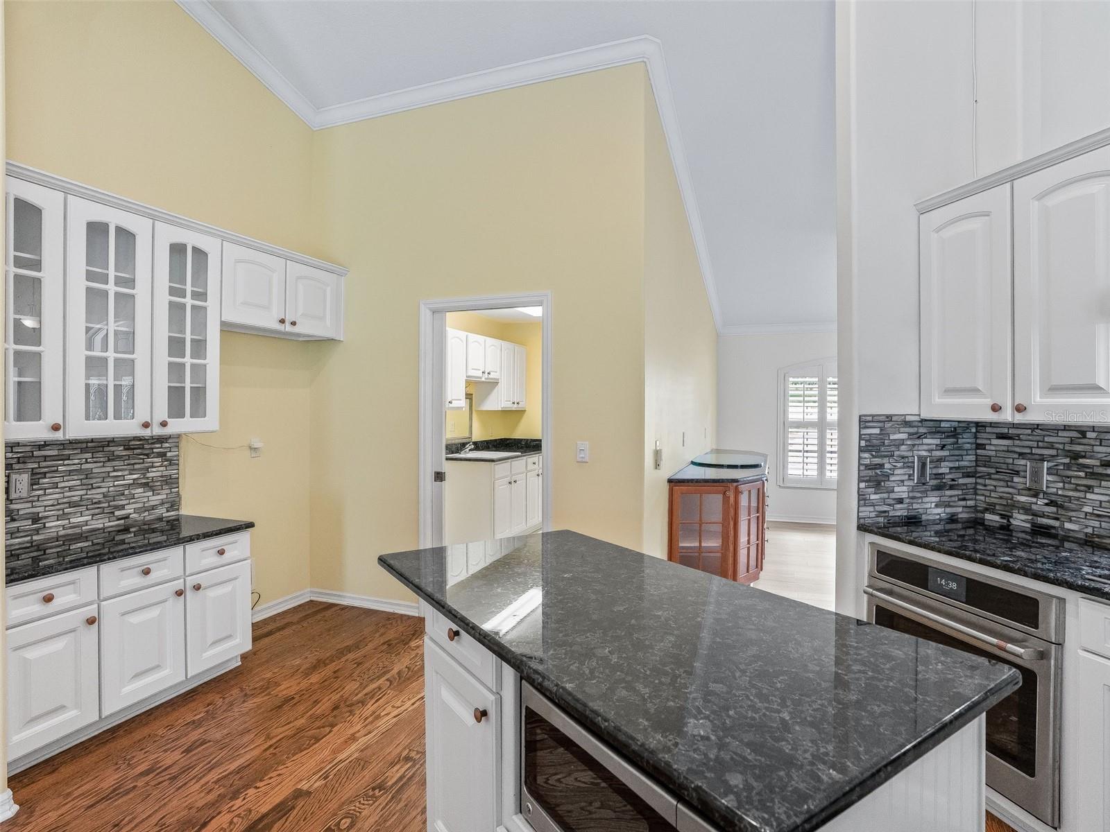 Image 17 of 52 For 39640 Harbor Hills Boulevard