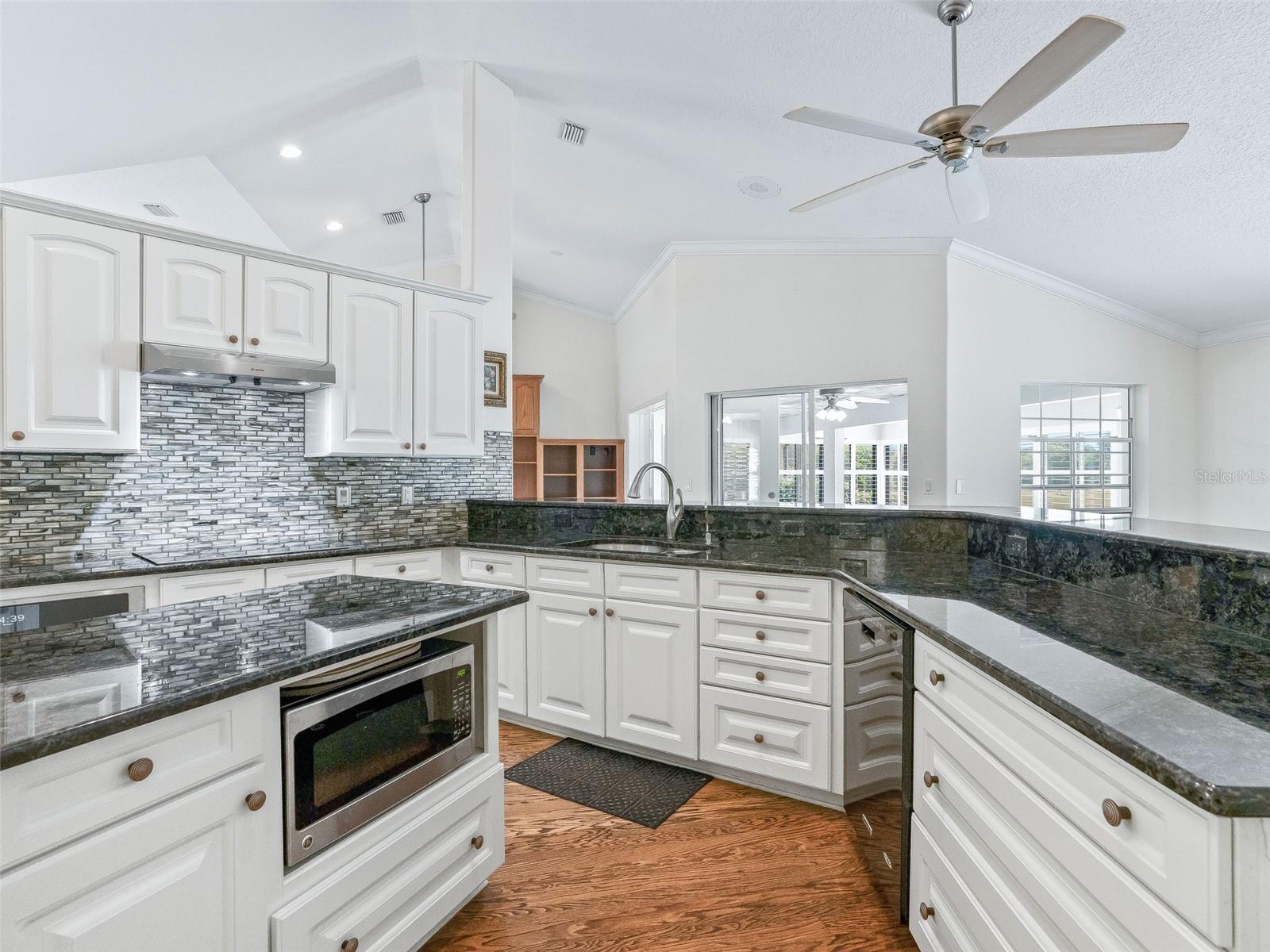 Image 19 of 52 For 39640 Harbor Hills Boulevard