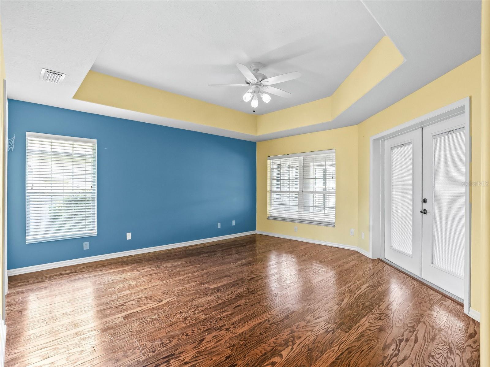 Image 22 of 52 For 39640 Harbor Hills Boulevard