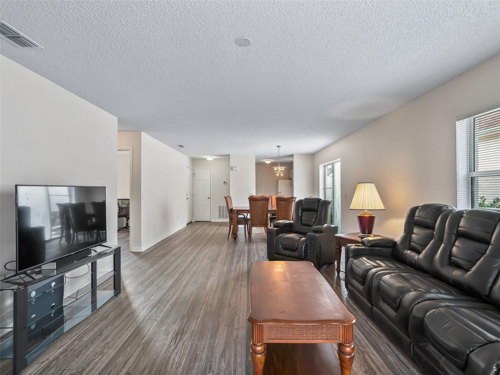 Image 16 of 53 For 744 Hernandez Drive