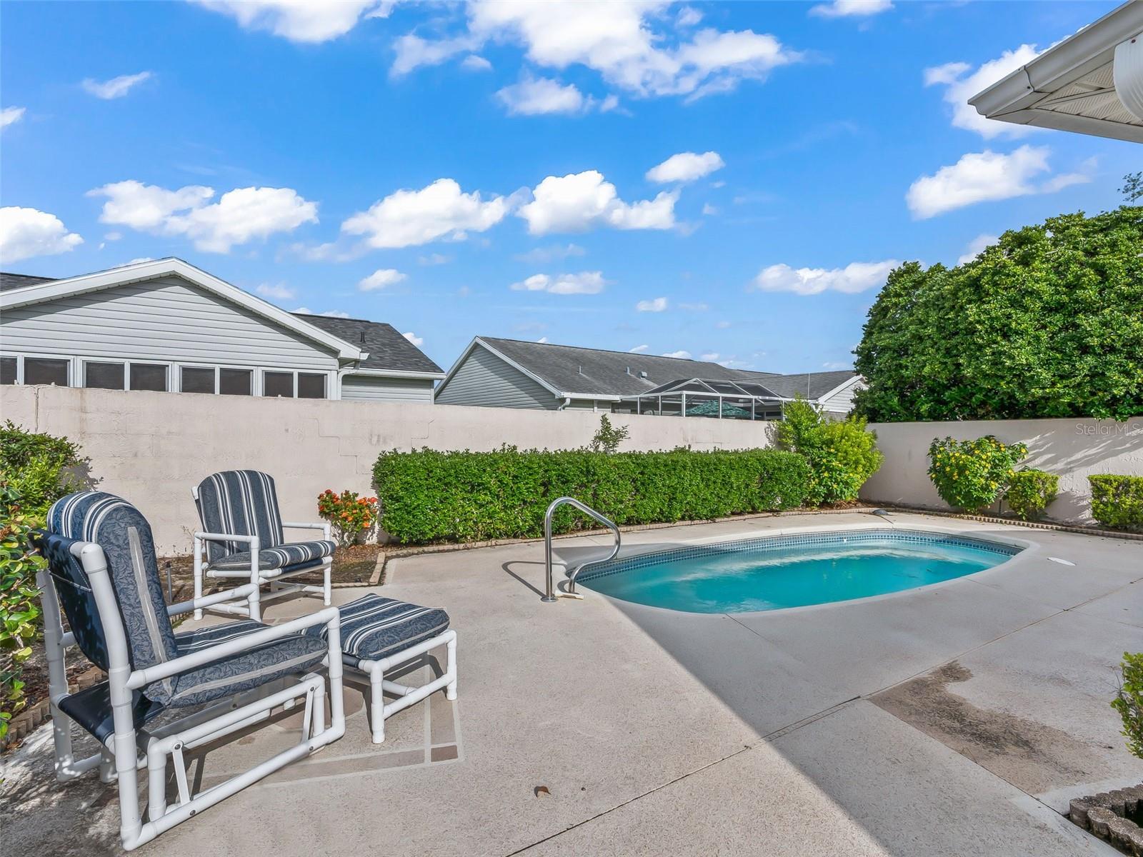 Image 32 of 53 For 744 Hernandez Drive