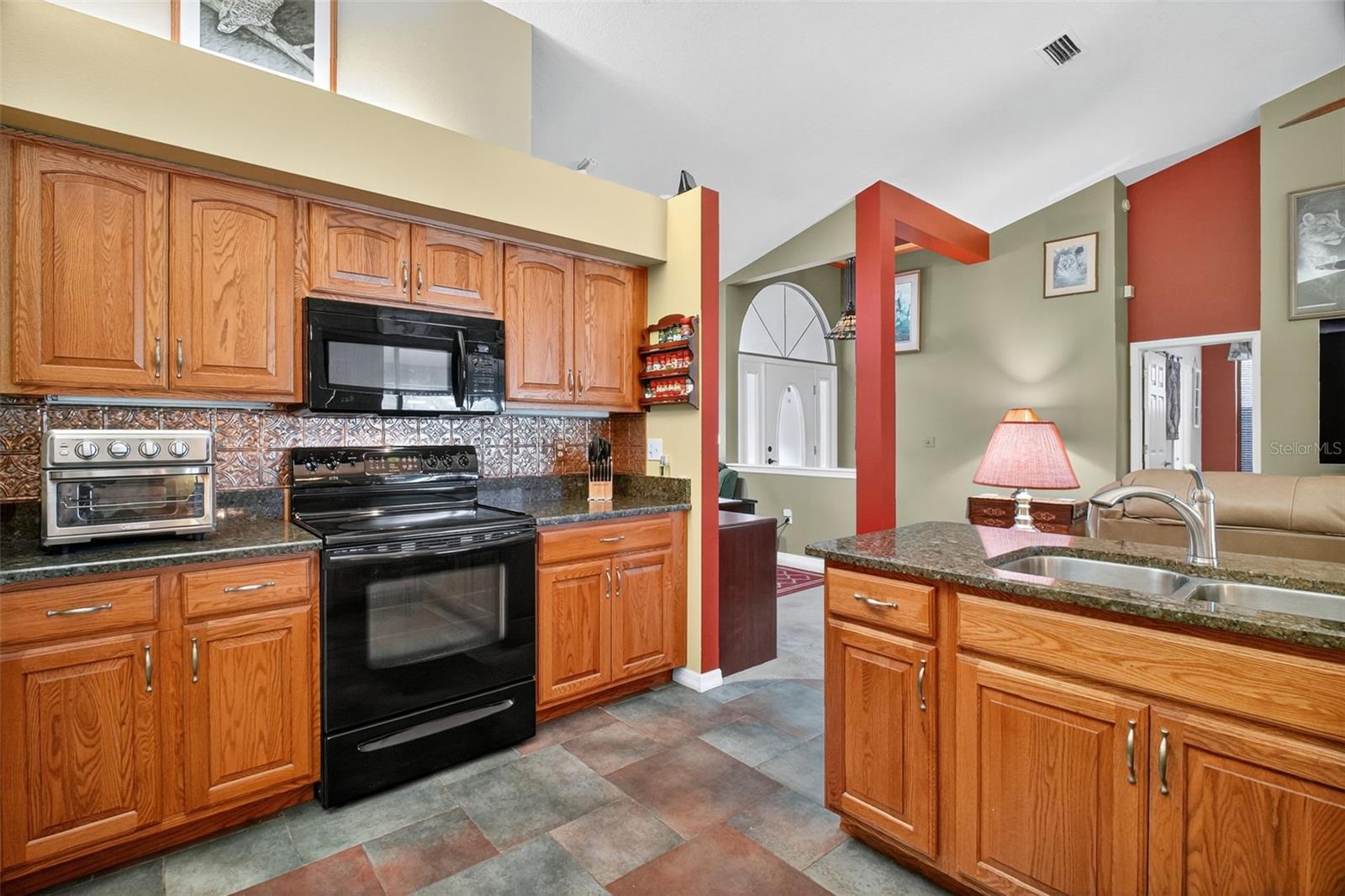Image 11 of 32 For 11201 Fountain Lake Boulevard