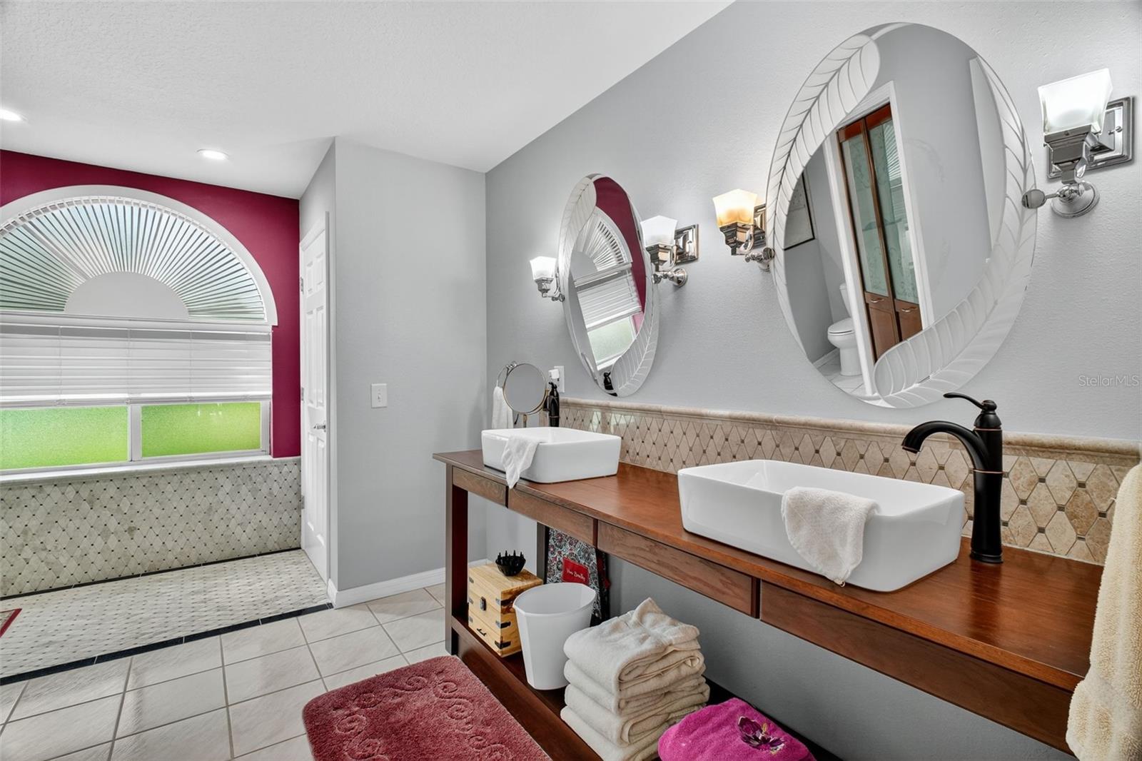 Image 15 of 32 For 11201 Fountain Lake Boulevard