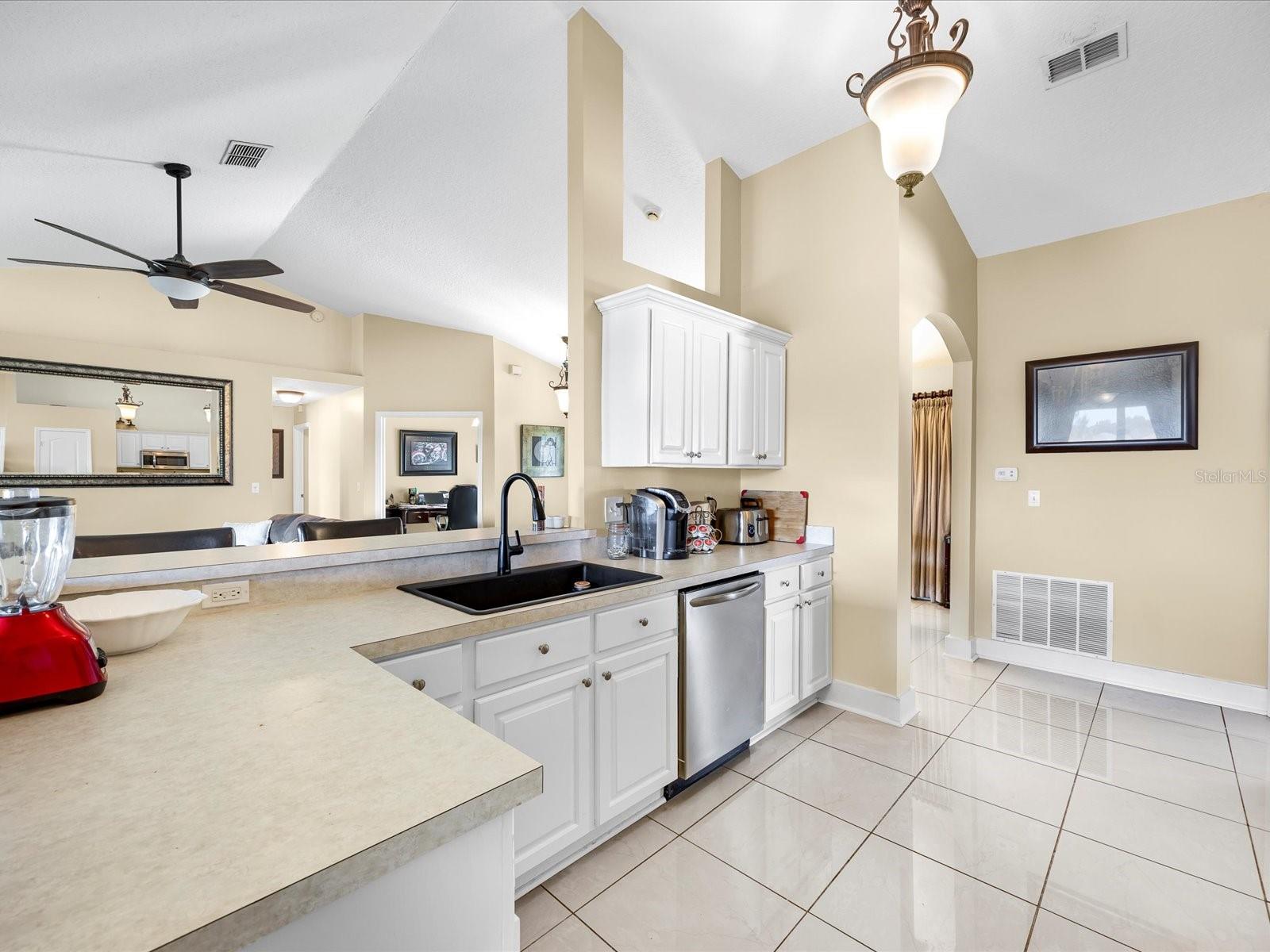 Image 17 of 55 For 11519 Grand Bay Boulevard