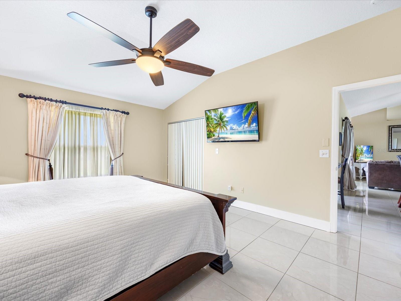 Image 24 of 55 For 11519 Grand Bay Boulevard