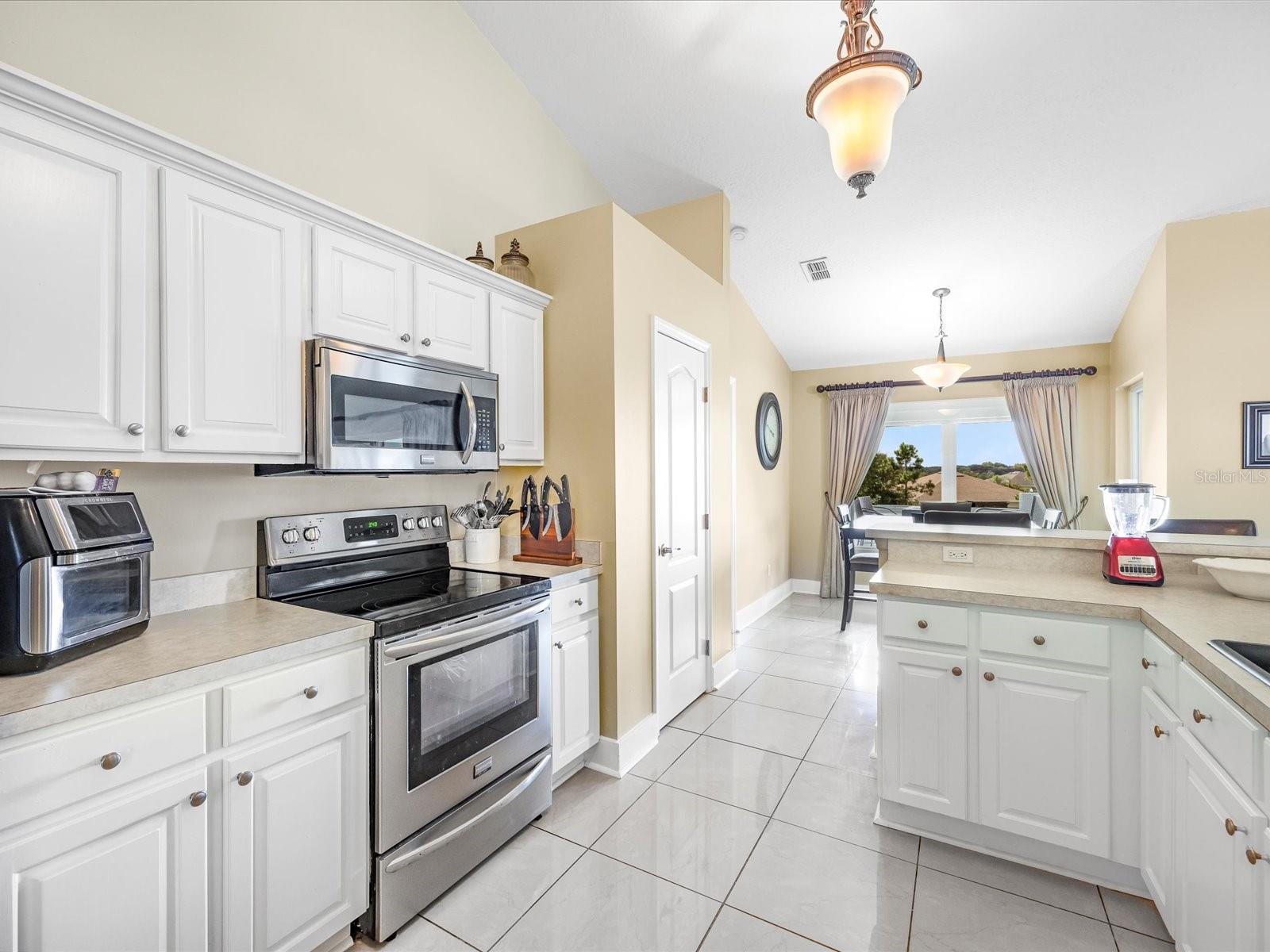Image 3 of 55 For 11519 Grand Bay Boulevard