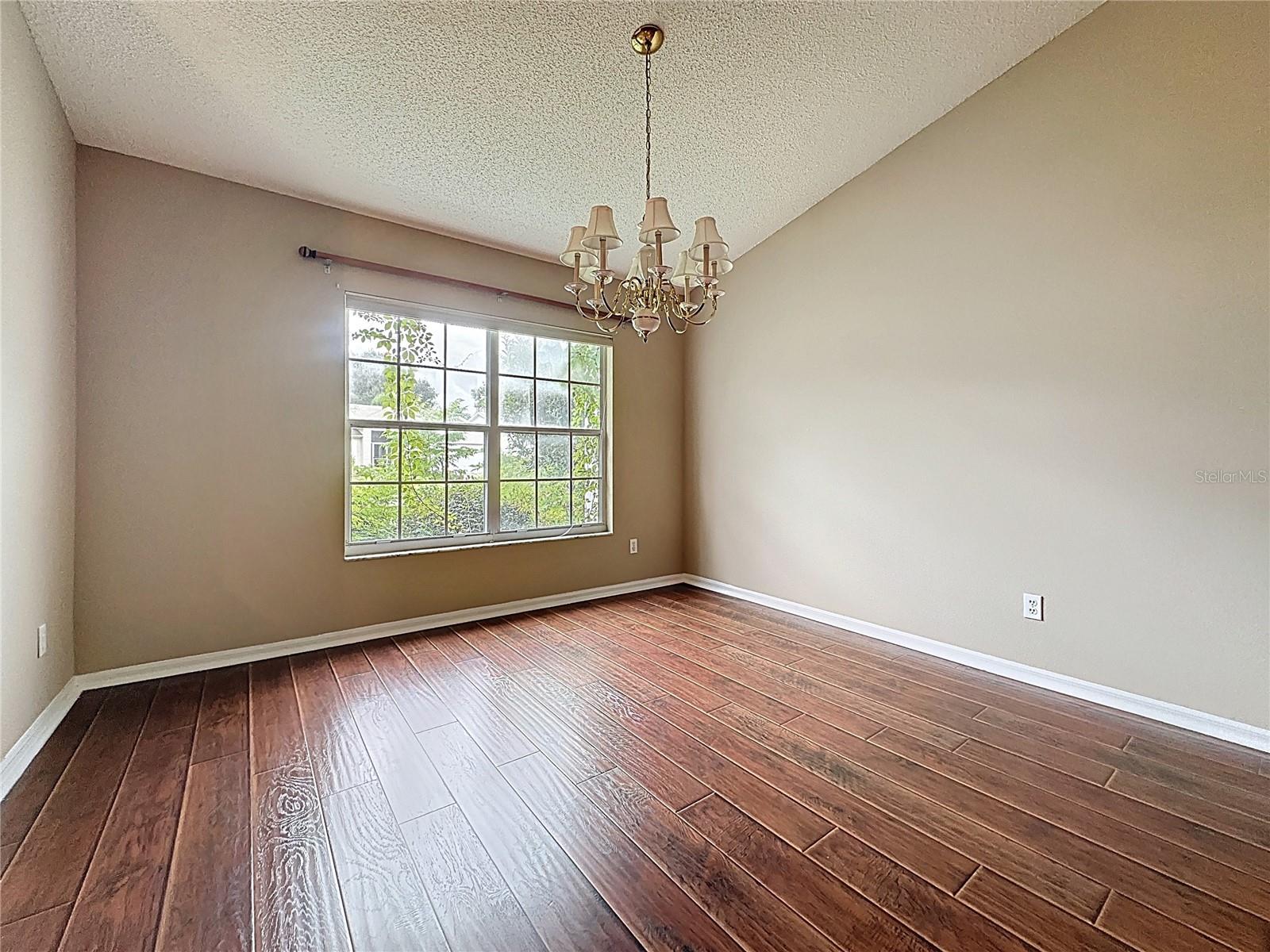 Image 11 of 43 For 4614 River Ridge Drive