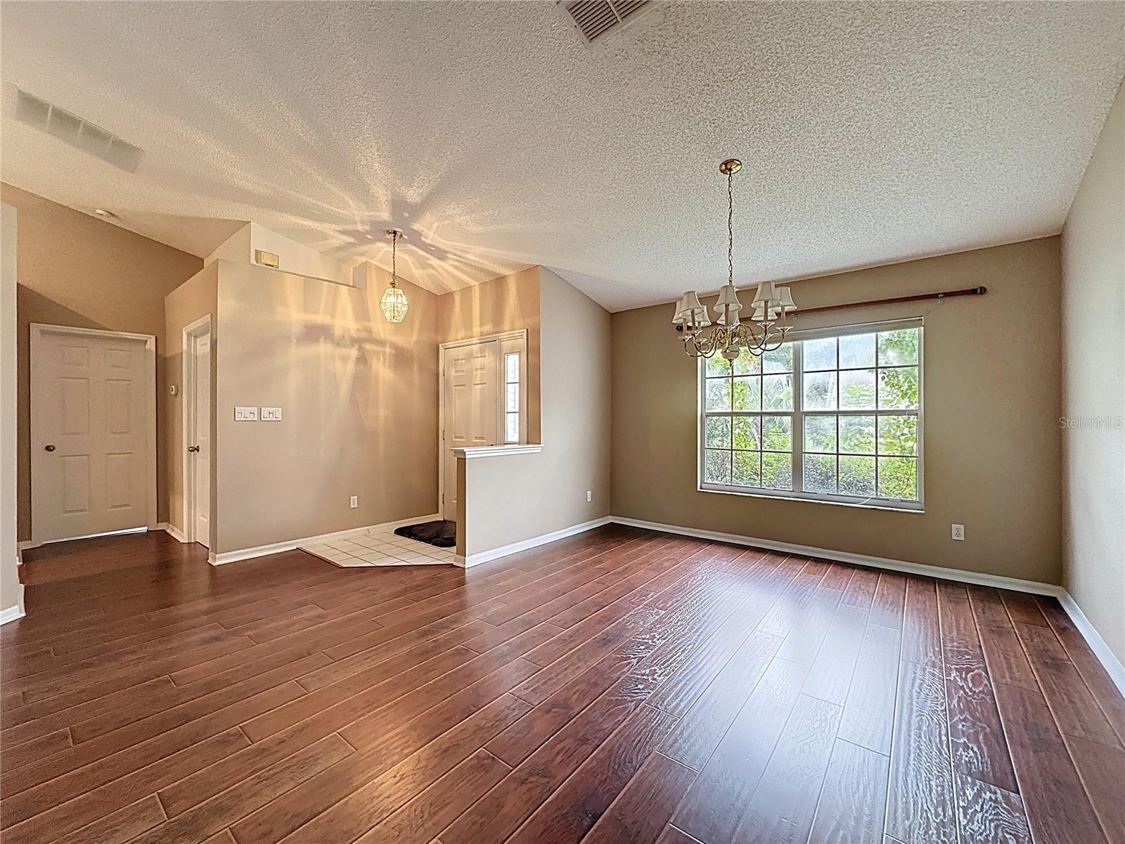 Image 9 of 43 For 4614 River Ridge Drive