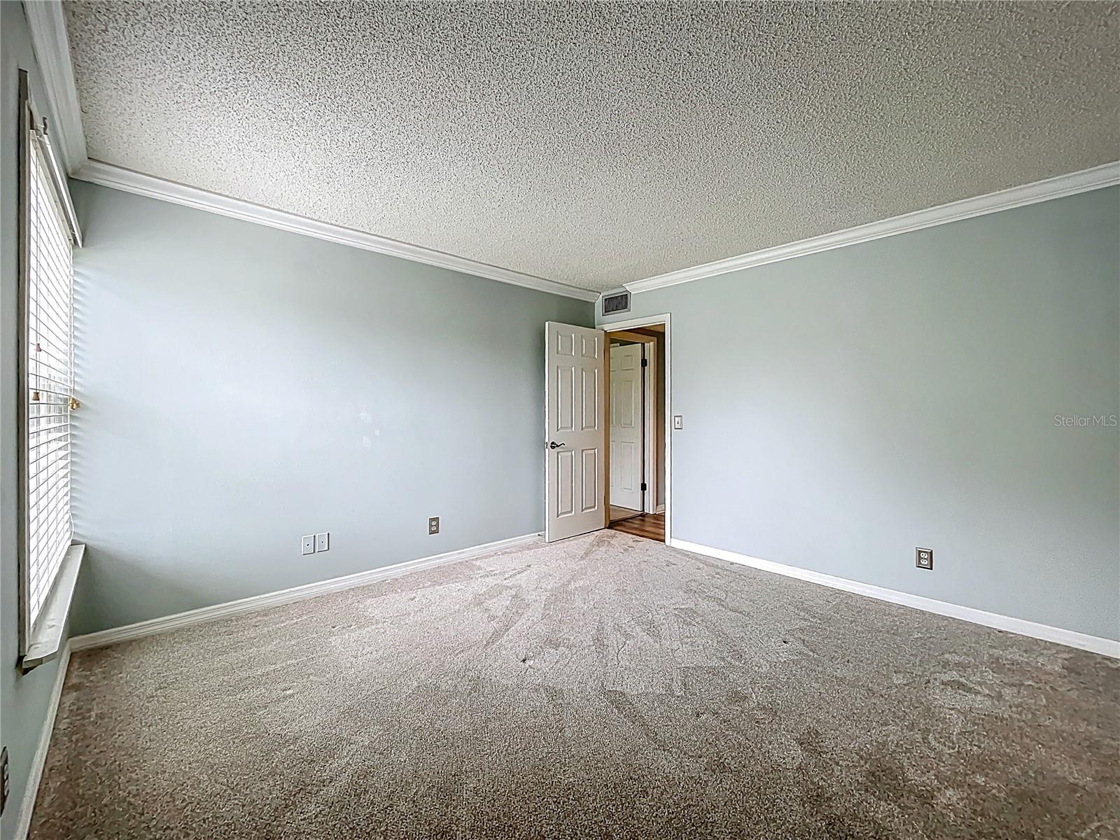 Image 31 of 43 For 220 Desoto St Apt D