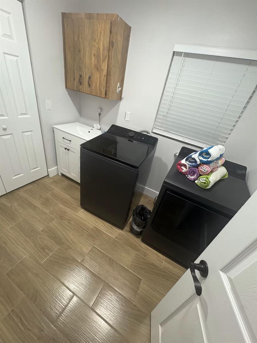 Image 10 of 28 For 11936 Waterway Drive