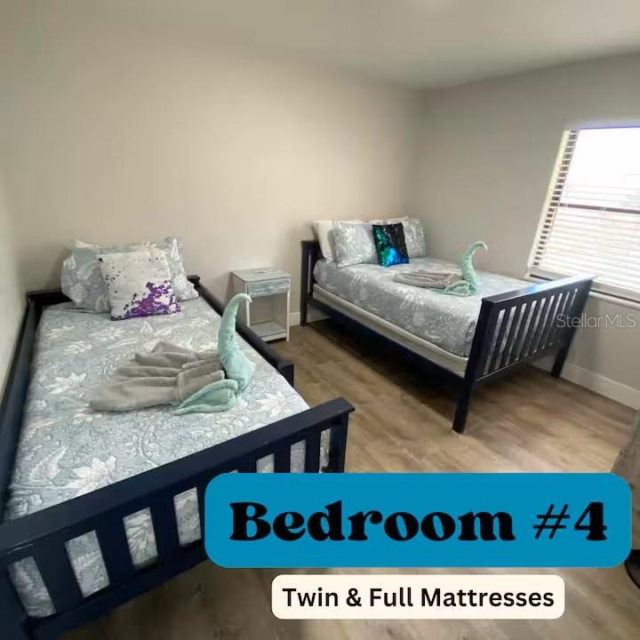 Image 20 of 28 For 11936 Waterway Drive