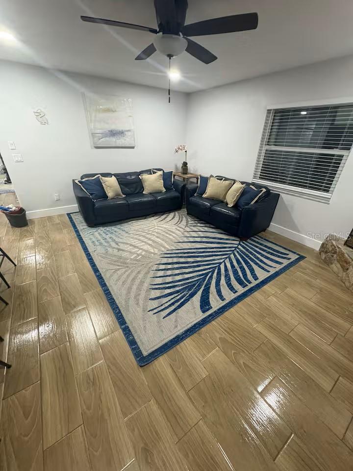 Image 5 of 28 For 11936 Waterway Drive