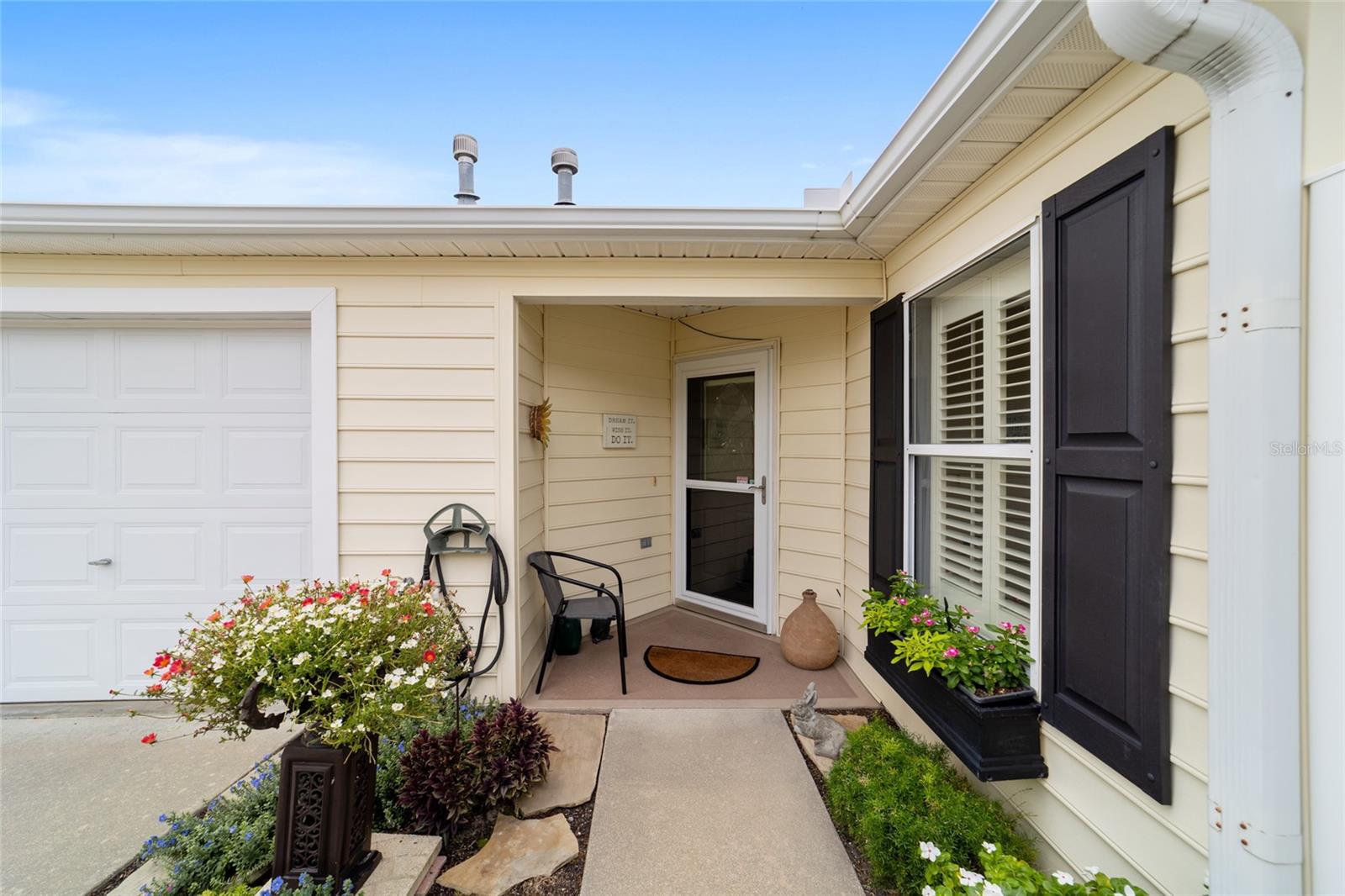 Image 5 of 58 For 1402 Conchas Drive