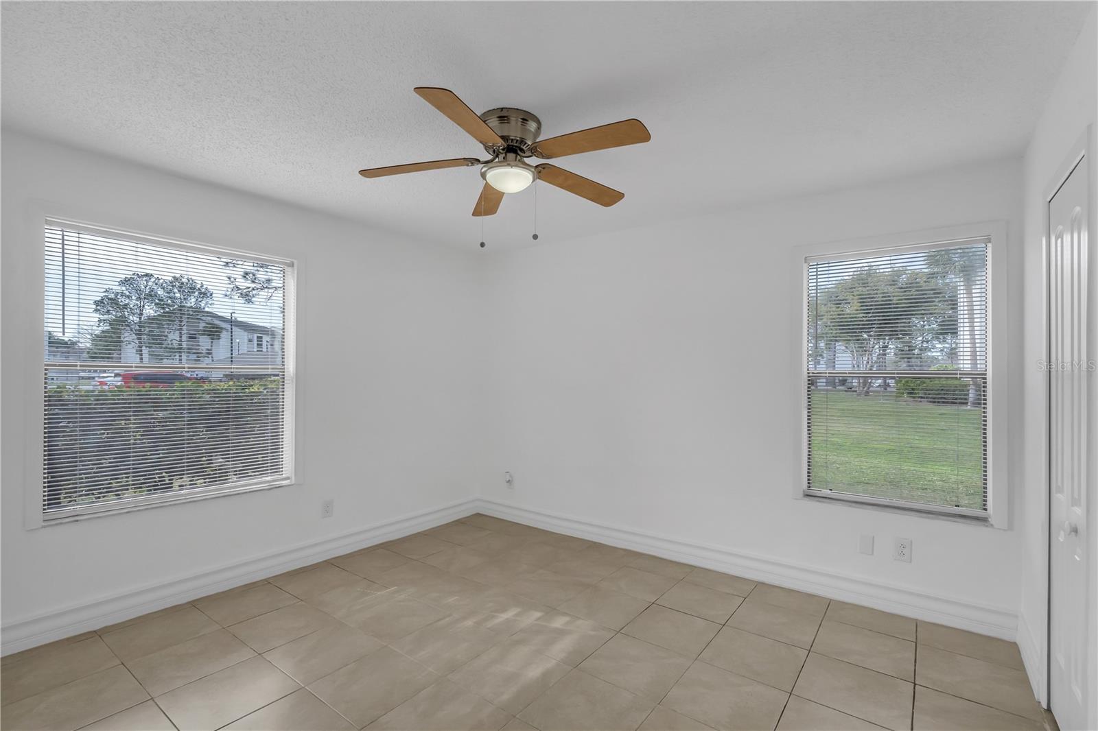 Image 22 of 39 For 2130 Cascades Boulevard 101