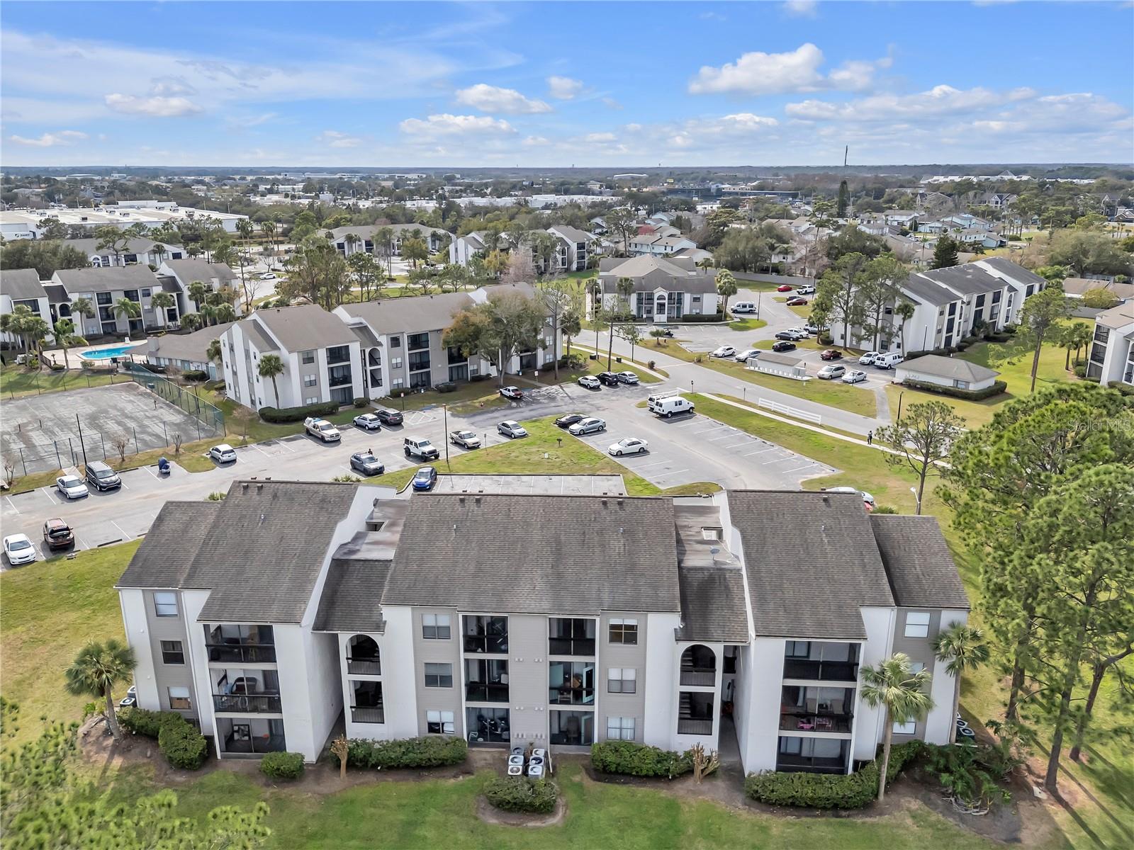 Image 38 of 39 For 2130 Cascades Boulevard 101