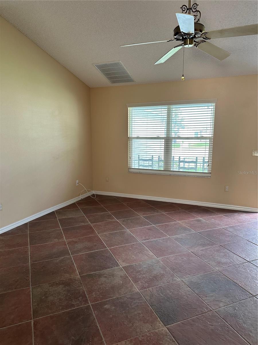 Image 11 of 48 For 917 Camino Del Rey Drive