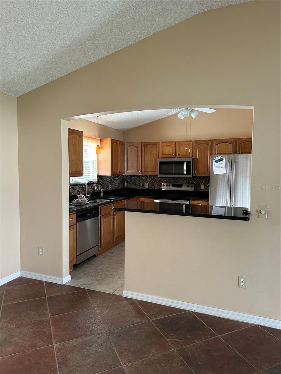 Image 12 of 48 For 917 Camino Del Rey Drive