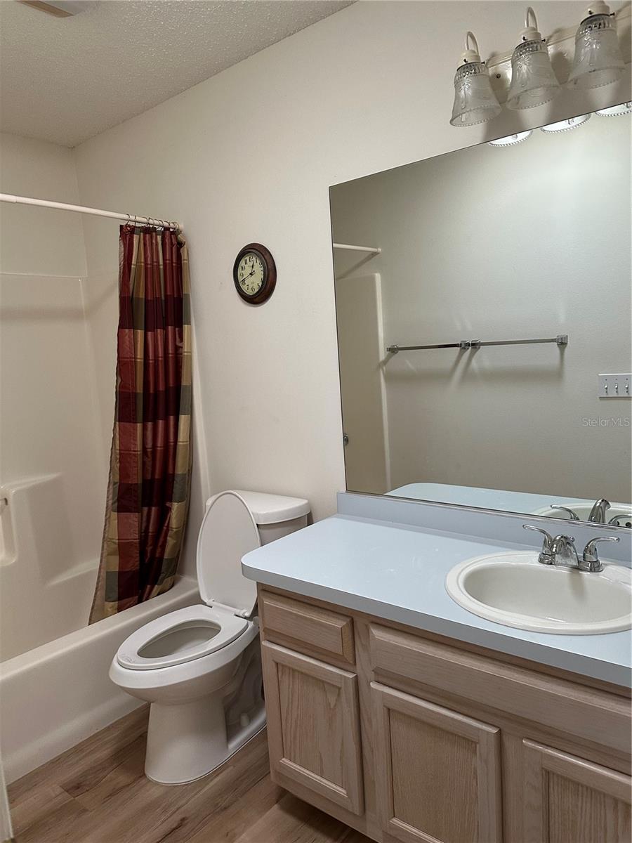 Image 29 of 48 For 917 Camino Del Rey Drive