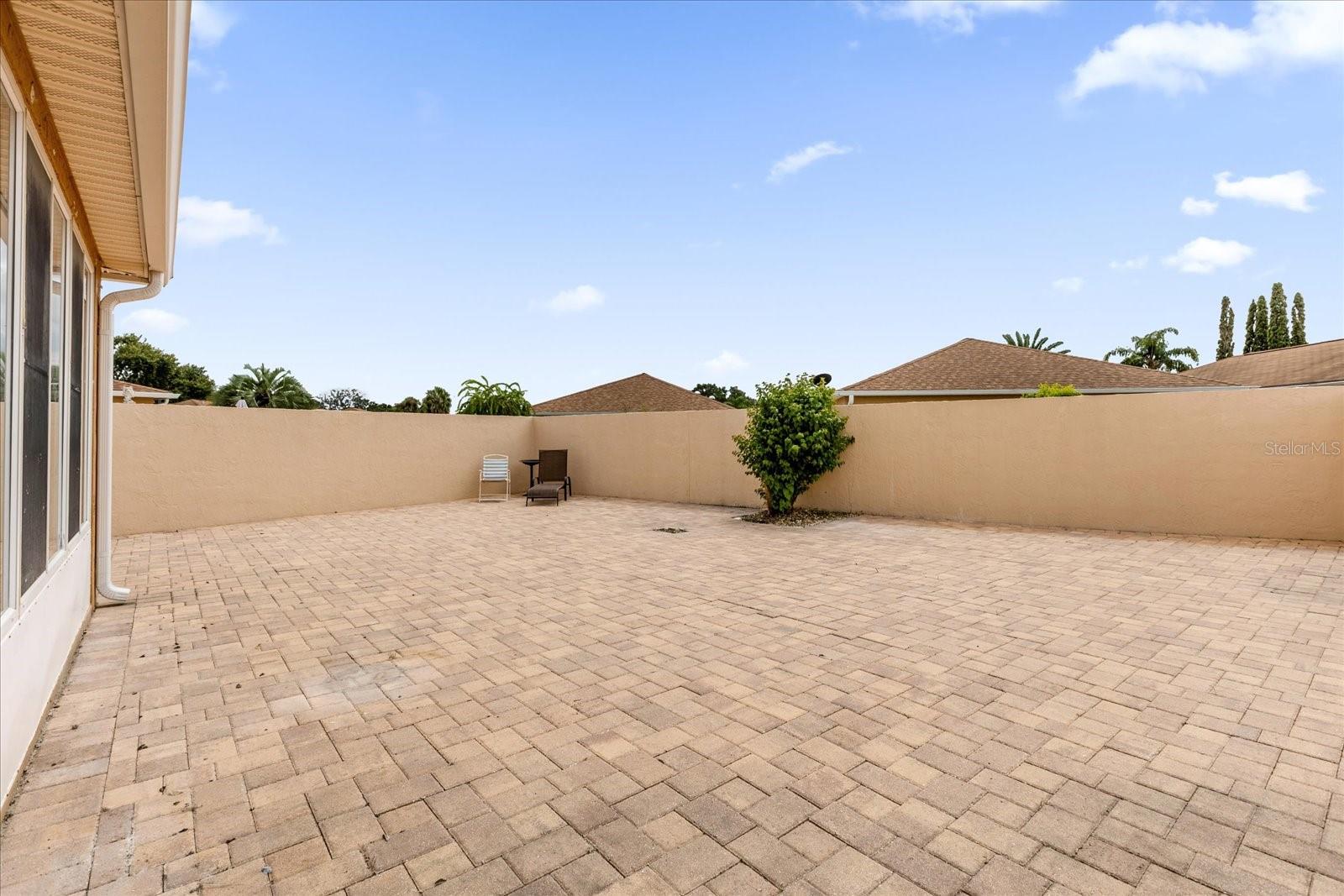 Image 18 of 27 For 1108 Ricardo Avenue