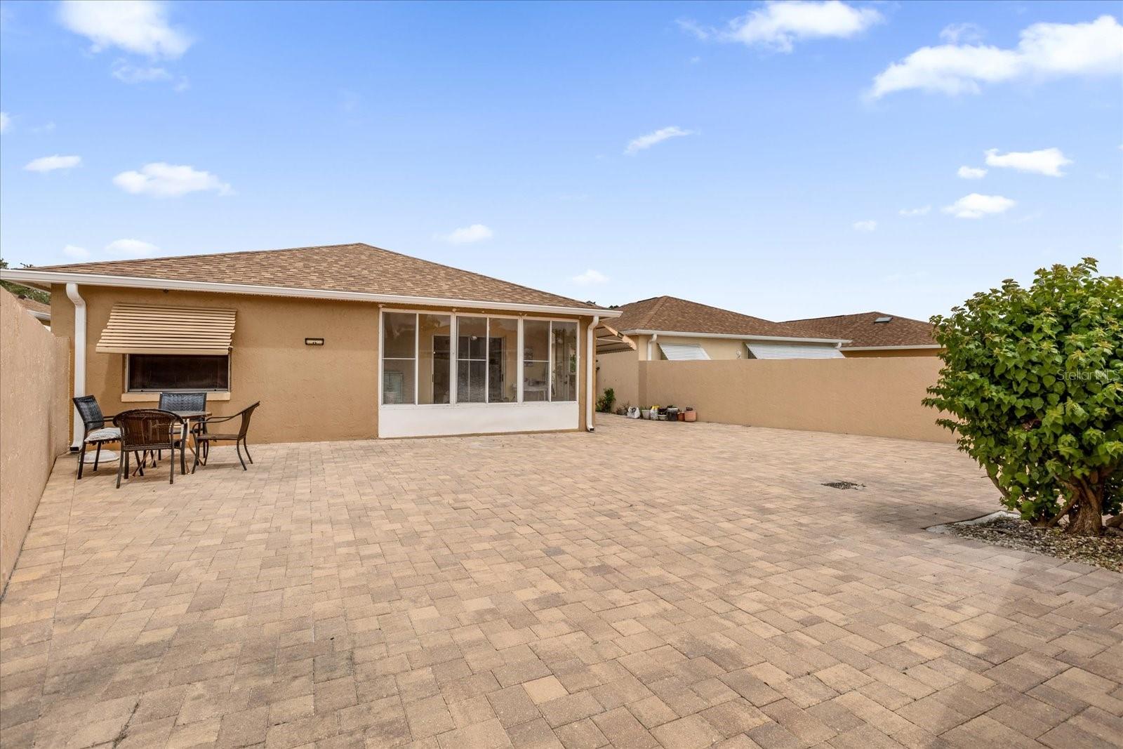 Image 19 of 27 For 1108 Ricardo Avenue